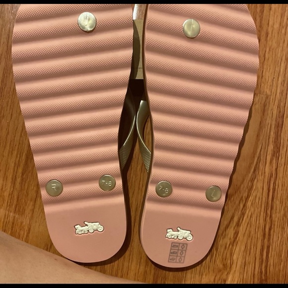 Coach sandals size 6 - Picture 2 of 2